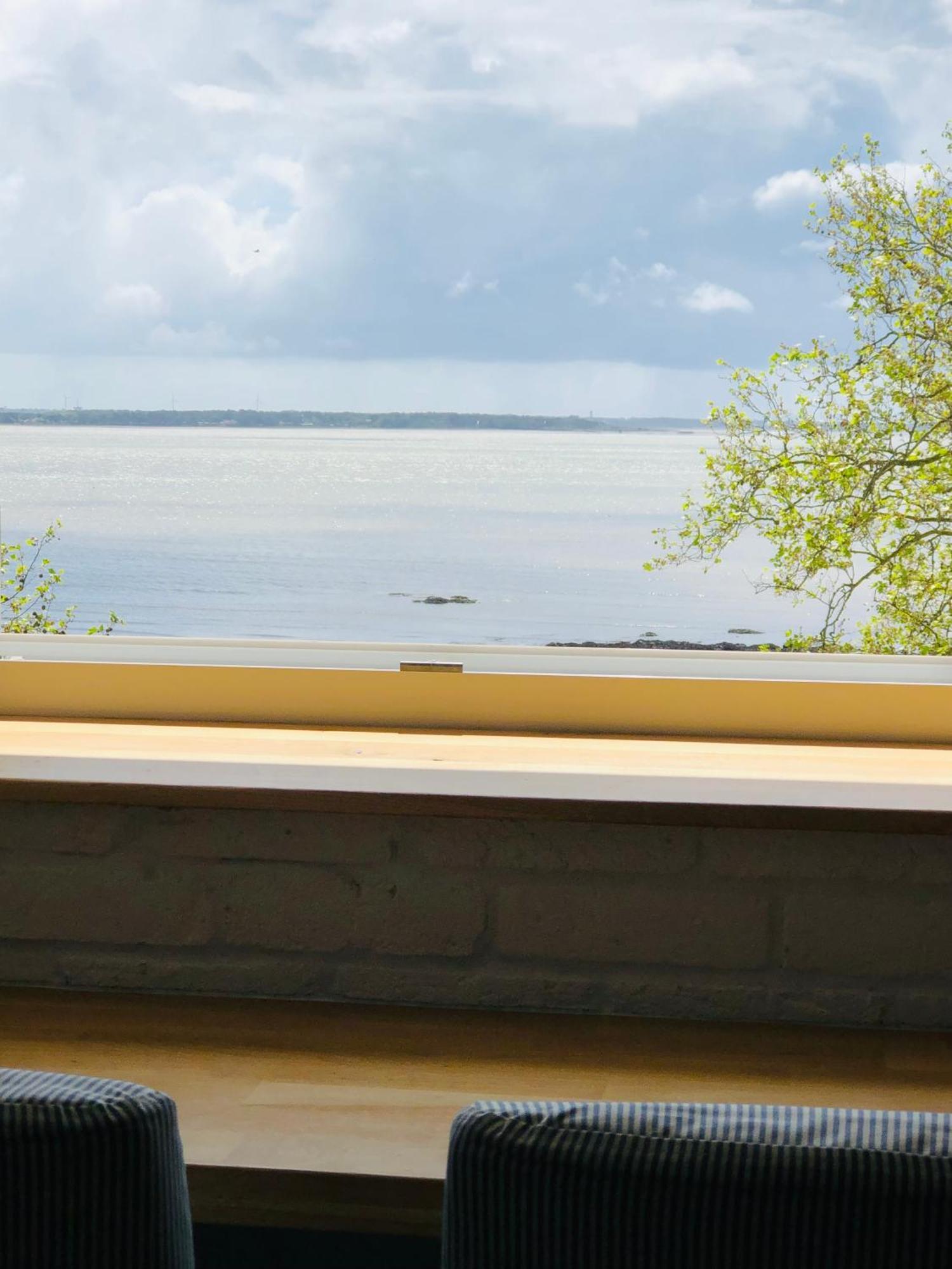Face A La Mer, Bel Appartement Saint-Nazaire  Esterno foto
